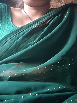 Snapshot of Nilam_cute chatting on 05-19-26, 12:55 Nilam cute online show from 05-19-26, 12:55