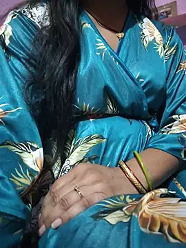 Snapshot of Nilam_cute chatting on 06-02-26, 11:56 Nilam cute online show from 06-02-26, 11:56
