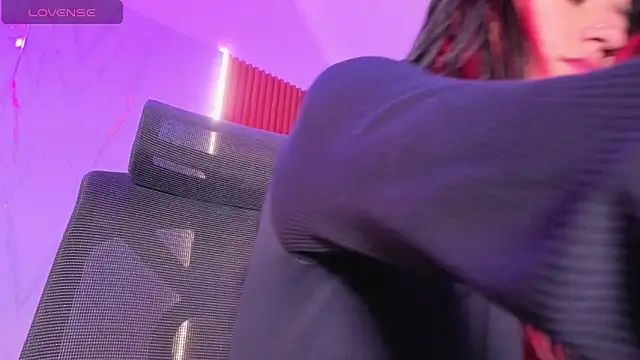 Snapshot of dulcetorresvg chatting on 04-28-26, 03:11 dulcetorresvg online show from 04-28-26, 03:11