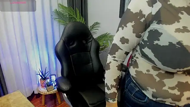 VictoriaPaker online show from 04-17-26, 11:35