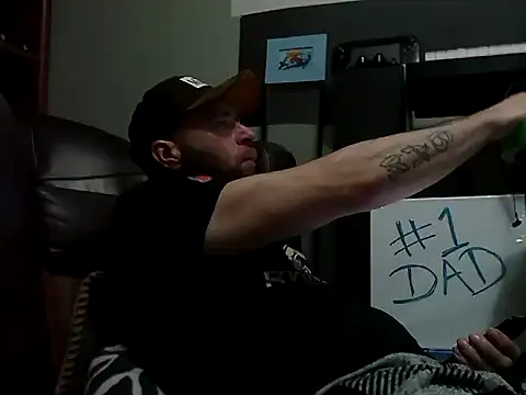 Snapshot of Numba1dad_ chatting on 01-10-26, 03:41 Numba1dad online show from 01-10-26, 03:41