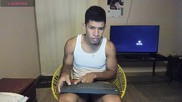 Snapshot of antonio_aguilarx chatting on 06-22-26, 11:40 antonio aguilarx online show from 06-22-26, 11:40