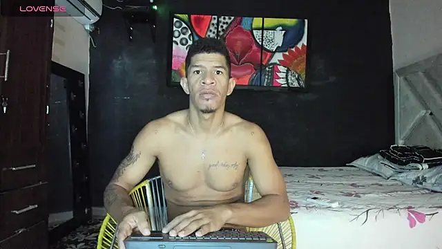Snapshot of antonio_aguilarx chatting on 07-01-26, 01:56 antonio aguilarx online show from 07-01-26, 01:56
