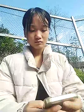 Snapshot of Hina2xx chatting on 02-05-26, 01:54 Hina2xx online show from 02-05-26, 01:54