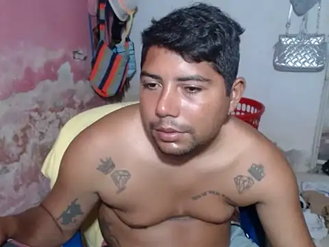 Snapshot of master_juju1924 chatting on 04-18-26, 04:38 master juju1924 online show from 04-18-26, 04:38