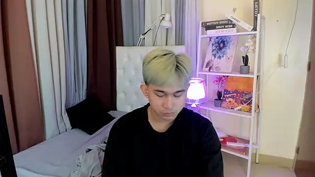 davincihugecock online show from 04-19-26, 06:10