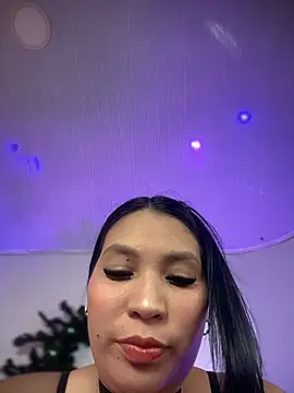 Snapshot of YaraXX1 chatting on 02-07-26, 04:27 YaraXX1 online show from 02-07-26, 04:27