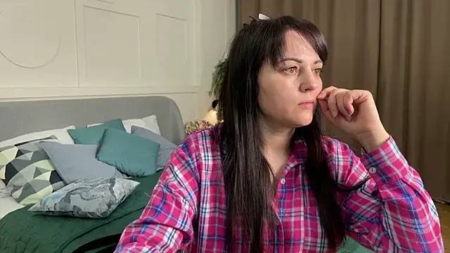 Snapshot of _SilkyShadow_ chatting on 02-02-26, 01:04 SilkyShadow online show from 02-02-26, 01:04