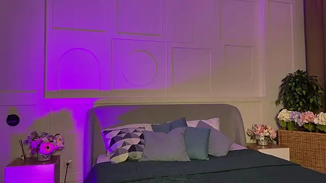 Snapshot of _SilkyShadow_ chatting on 02-06-26, 01:10 SilkyShadow online show from 02-06-26, 01:10