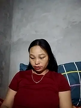 Snapshot of miray- chatting on 04-22-26, 11:56 miray- online show from 04-22-26, 11:56