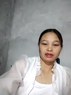 Snapshot of miray- chatting on 05-07-26, 01:05 miray- online show from 05-07-26, 01:05