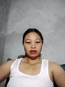 Snapshot of miray- chatting on 05-20-26, 09:10 miray- online show from 05-20-26, 09:10