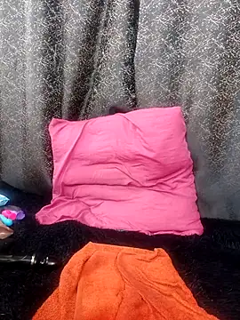 Amanda April online show from 04-15-26, 07:58