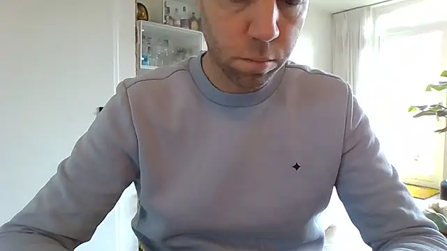 Vector1982 online show from 02-12-26, 10:43