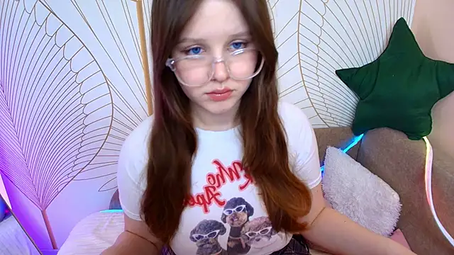 Snapshot of Lana_Delanay chatting on 05-03-26, 02:06 Lana Delanay online show from 05-03-26, 02:06