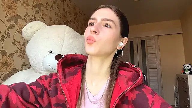 ElsieKuhlmann online show from 03-28-26, 10:04