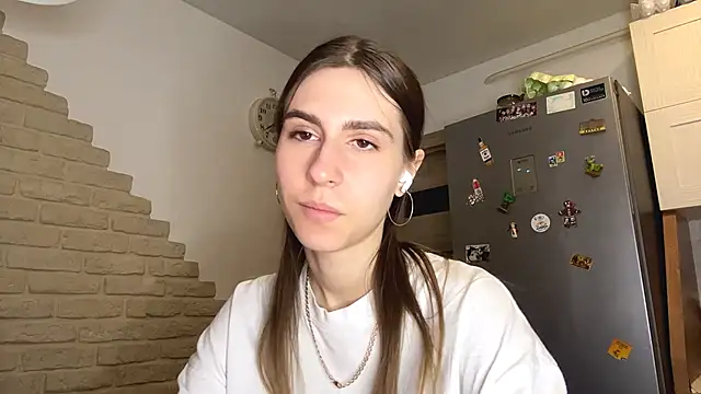 ElsieKuhlmann online show from 04-18-26, 07:58