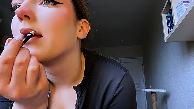 JammieMickiewicz online show from 04-07-26, 11:32