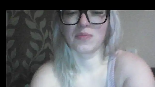 Snapshot of Dolce_Tempt chatting on 02-10-26, 07:29 Dolce Tempt online show from 02-10-26, 07:29