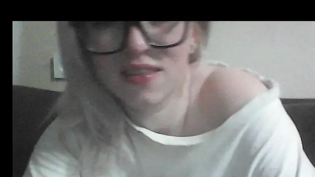 Snapshot of Dolce_Tempt chatting on 02-16-26, 07:15 Dolce Tempt online show from 02-16-26, 07:15