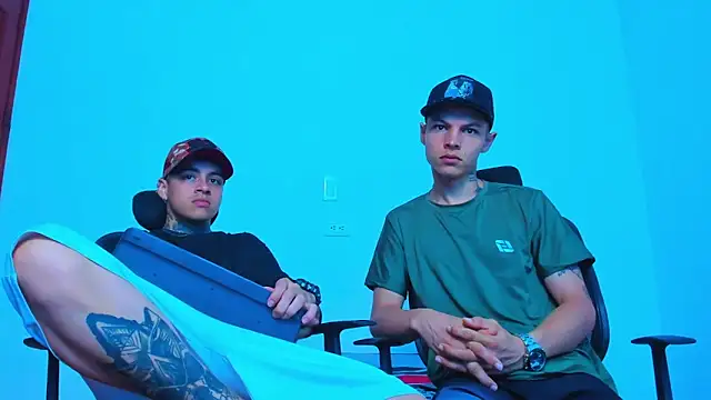 Snapshot of Thomas-Wil chatting on 03-14-26, 03:17 Thomas-Wil online show from 03-14-26, 03:17