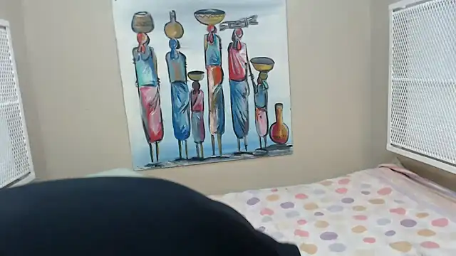 TallDivaNoir online show from 04-19-26, 09:30