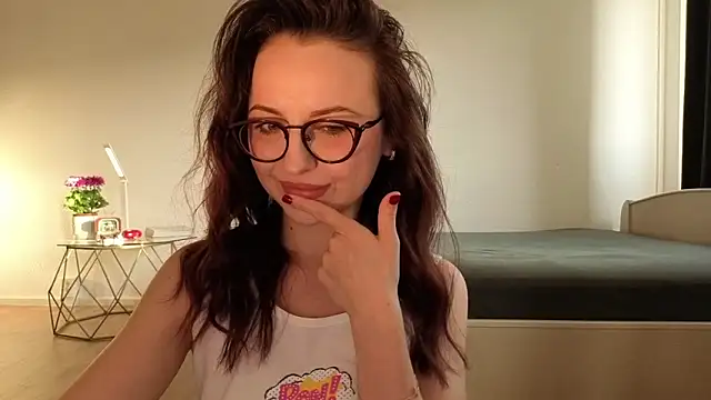 Snapshot of Satin_Sin chatting on 05-04-26, 05:09 Satin Sin online show from 05-04-26, 05:09