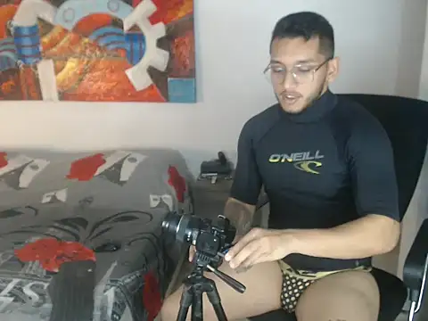 Snapshot of EvanVelvet chatting on 01-18-26, 11:08 EvanVelvet online show from 01-18-26, 11:08