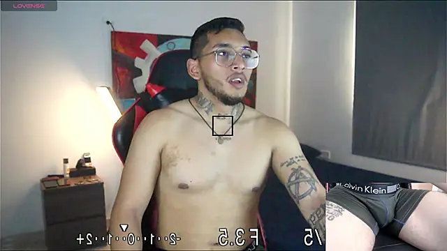 Snapshot of EvanVelvet chatting on 02-12-26, 04:24 EvanVelvet online show from 02-12-26, 04:24