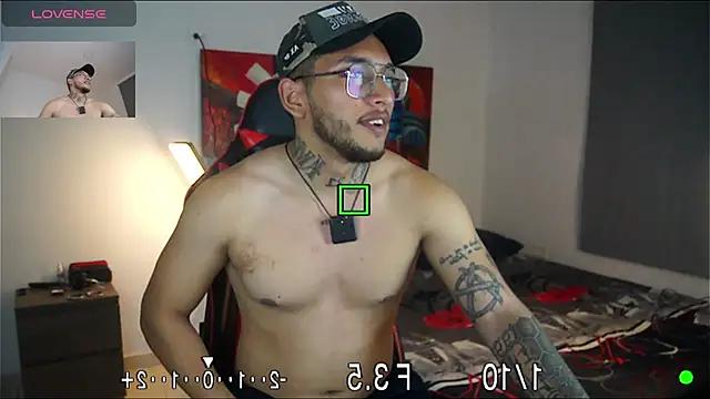 Snapshot of EvanVelvet chatting on 02-16-26, 11:01 EvanVelvet online show from 02-16-26, 11:01