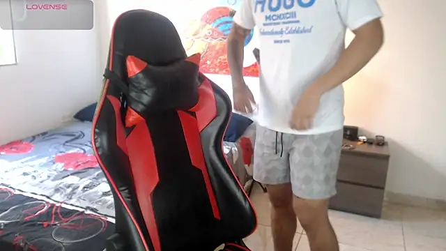 Snapshot of EvanVelvet chatting on 02-22-26, 09:13 EvanVelvet online show from 02-22-26, 09:13