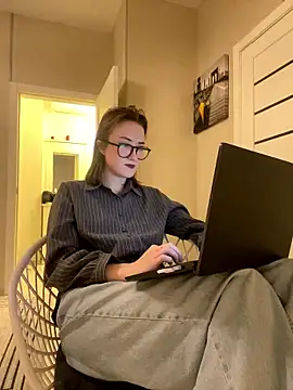 Persephone Kore online show from 01-08-26, 05:37