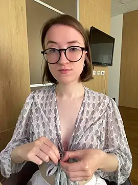 Snapshot of Persephone_Kore chatting on 04-24-26, 12:07 Persephone Kore online show from 04-24-26, 12:07