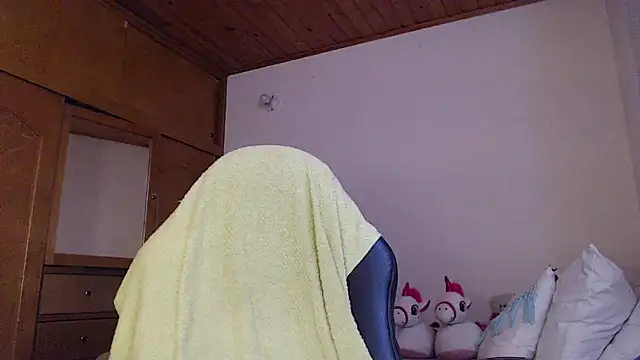 Shanel Lozano online show from 03-10-26, 08:36