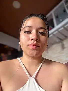 Veronica Wins  online show from 06-05-26, 01:50