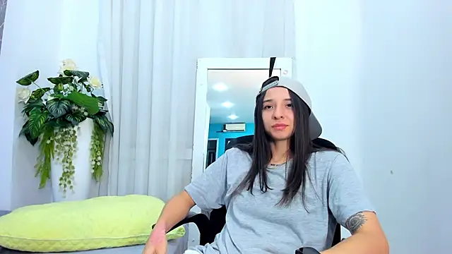 Snapshot of ViictoriiaSaenz chatting on 05-01-26, 05:12 ViictoriiaSaenz online show from 05-01-26, 05:12