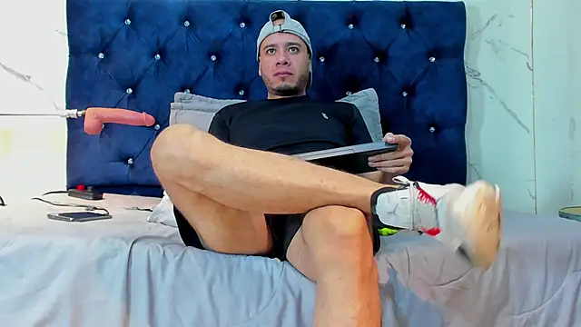 Snapshot of jacob_garcia chatting on 02-09-26, 01:15 jacob garcia online show from 02-09-26, 01:15