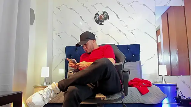 Snapshot of jacob_garcia chatting on 02-19-26, 01:51 jacob garcia online show from 02-19-26, 01:51