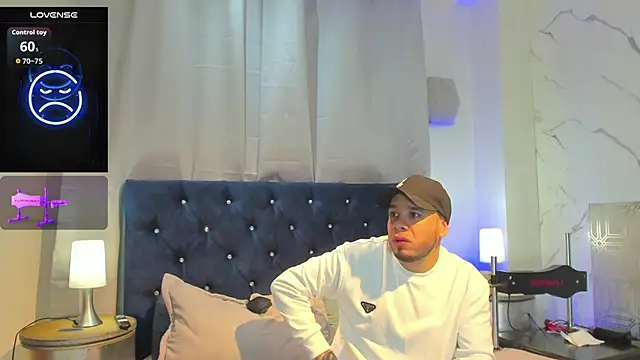 Snapshot of jacob_garcia chatting on 03-09-26, 12:42 jacob garcia online show from 03-09-26, 12:42