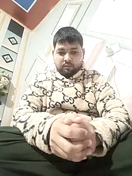 Pulkeet1433 online show from 02-10-26, 08:51