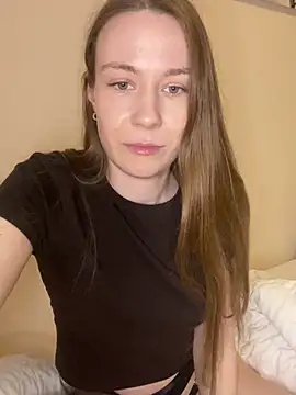 Snapshot of midnight_ballerina_ chatting on 05-19-26, 01:11 midnight ballerina online show from 05-19-26, 01:11
