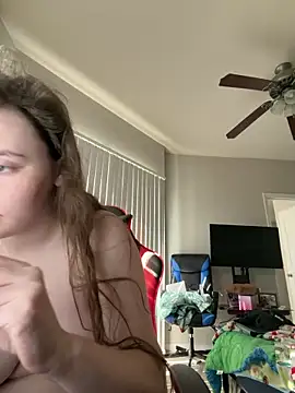 julia4thewin online show from 04-17-26, 09:07