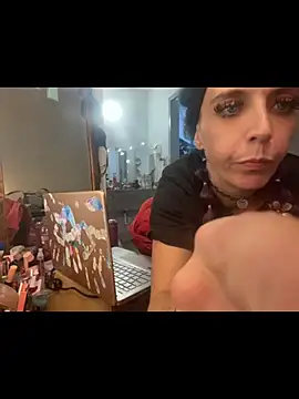 Snapshot of MegaTinyyy chatting on 05-24-26, 05:45 MegaTinyyy online show from 05-24-26, 05:45