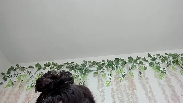 lizz lunna online show from 03-26-26, 08:36