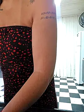 Snapshot of bellafortune69 chatting on 02-14-26, 04:04 bellafortune69 online show from 02-14-26, 04:04