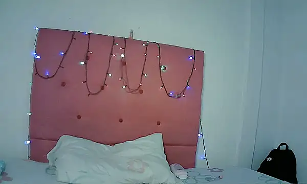 Mia Suarez7 online show from 07-11-26, 10:22