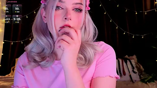 Snapshot of ShyniAlice chatting on 05-24-26, 03:44 ShyniAlice online show from 05-24-26, 03:44