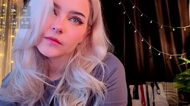 Snapshot of ShyniAlice chatting on 05-27-26, 03:47 ShyniAlice online show from 05-27-26, 03:47