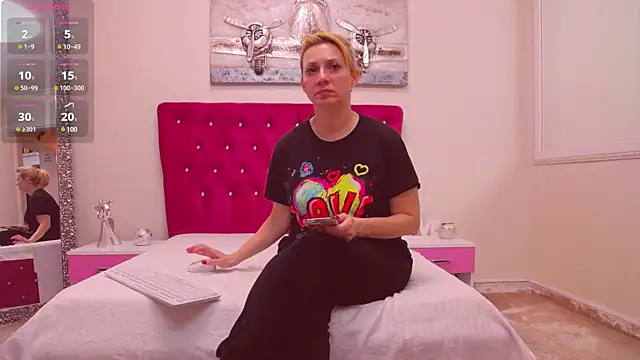 AmandaL1 online show from 01-14-25, 05:30