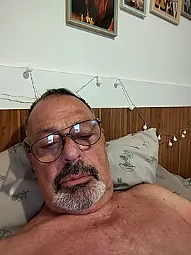 Snapshot of Dadotado70 chatting on 01-13-26, 08:47 Dadotado70 online show from 01-13-26, 08:47